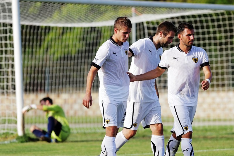 Σε χαλαρούς ρυθμούς η ΑΕΚ, 4-0 τον Ρήγα Φεραίο (photos)
