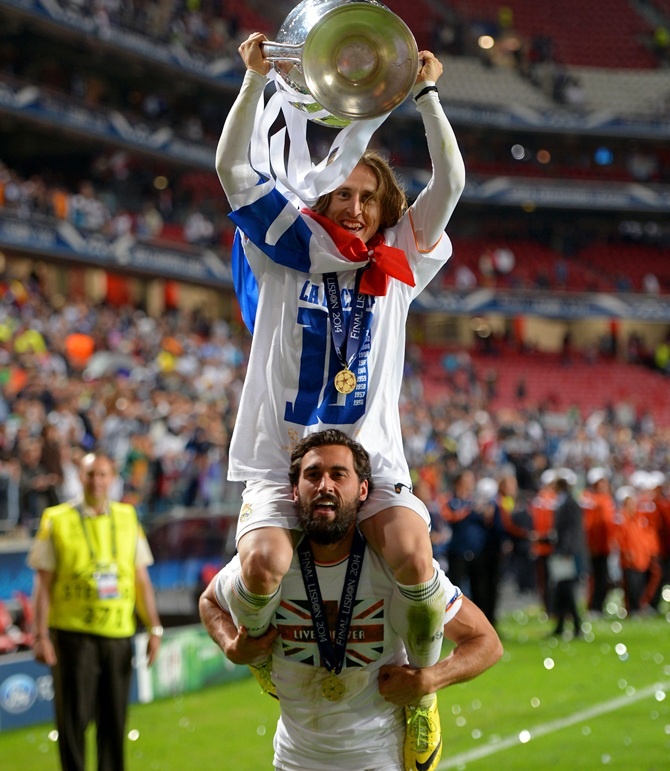 Ρεάλ Μαδρίτης: Μόντριτς  μέχρι το 2018 (video+photos)