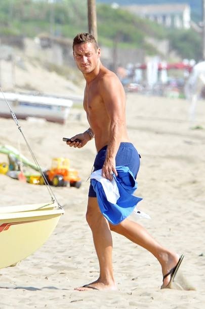 Ρόμα: Τα μπάνια του Τότι στην Σαμπαούντια (photos)