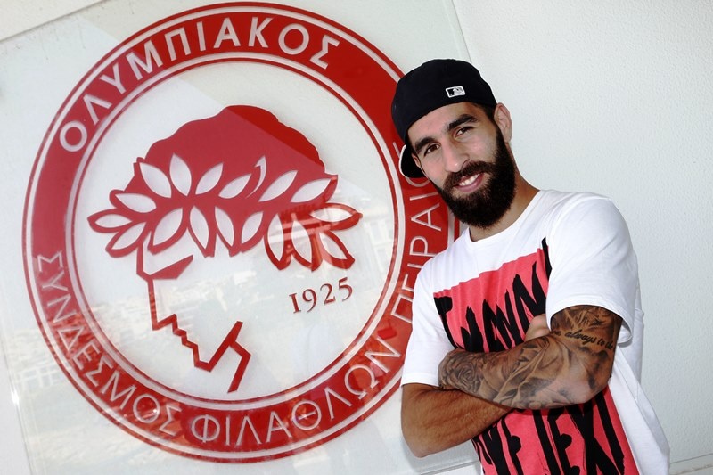 Ολυμπιακός: Ντουρμάζ και επίσημα (photos)