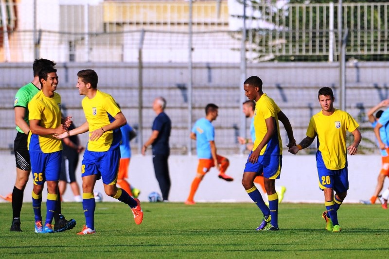 H Super League των… πολλών ταχυτήτων