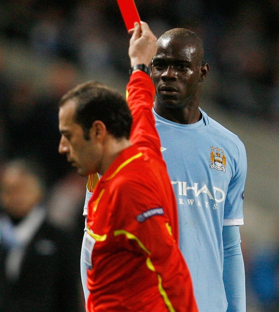 Ανακοινώθηκε ο Μπαλοτέλι από Λίβερπουλ (photos+tweet)