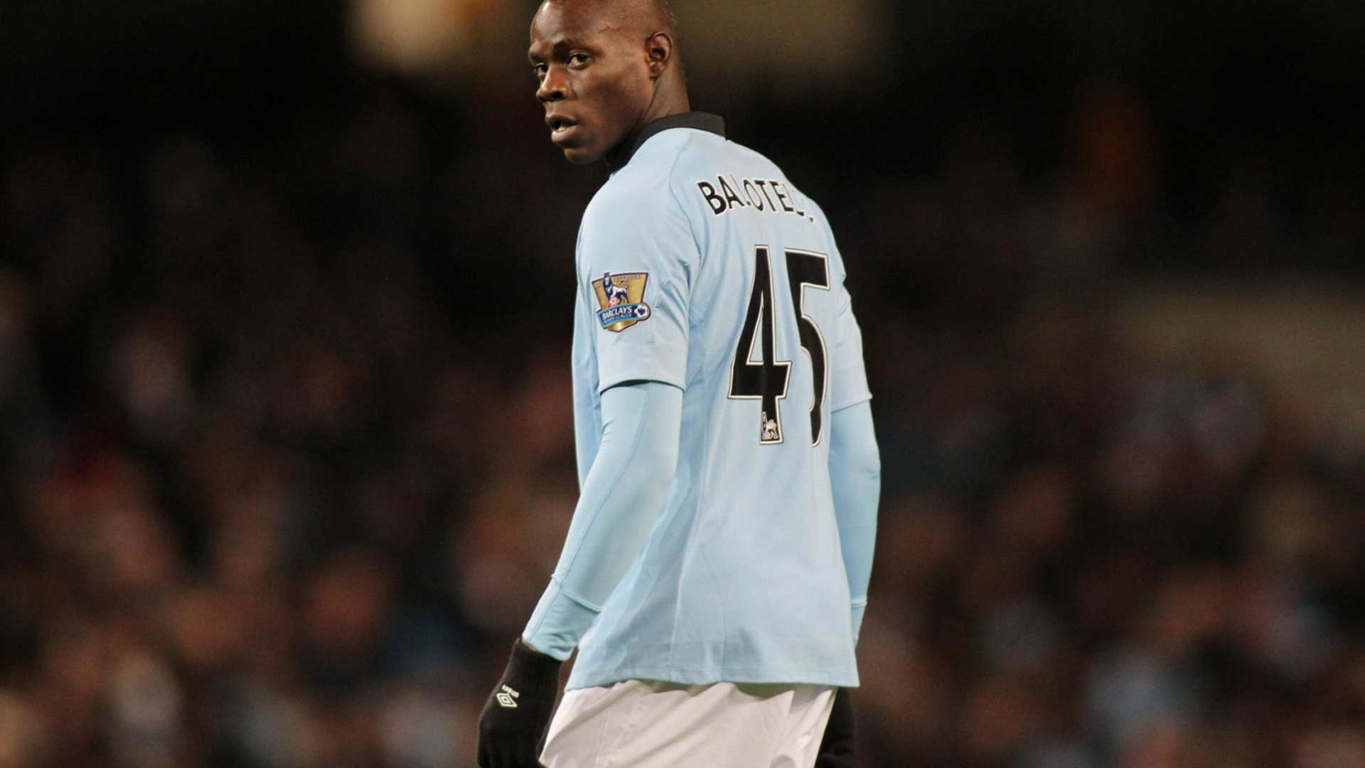 Ανακοινώθηκε ο Μπαλοτέλι από Λίβερπουλ (photos+tweet)