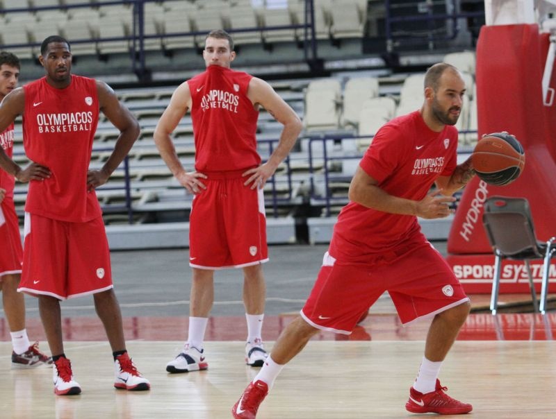 Ολυμπιακός: Αρκετή δουλειά στο ΣΕΦ (photos)