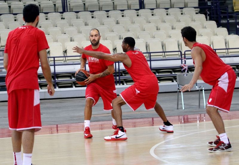 Ολυμπιακός: Αρκετή δουλειά στο ΣΕΦ (photos)