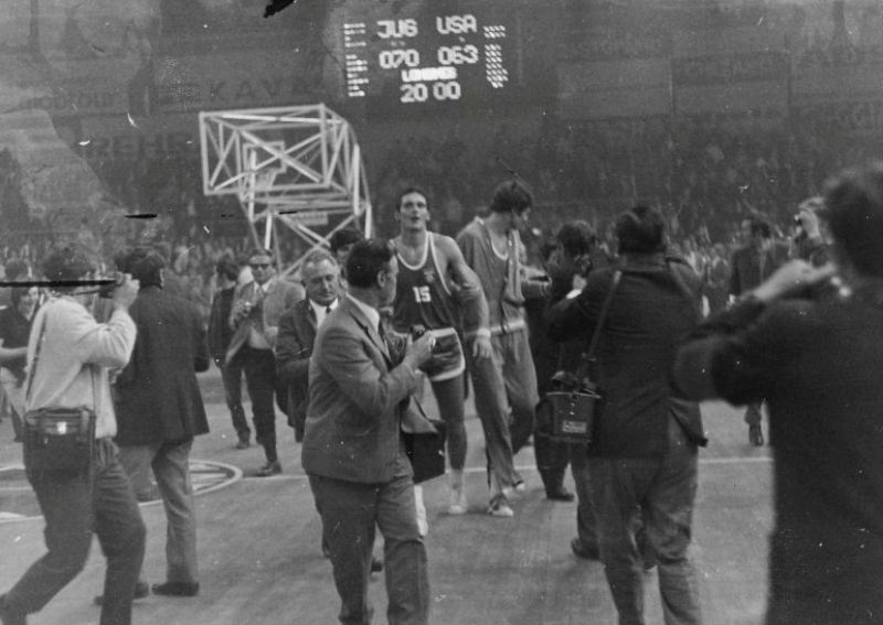 Μουντομπάσκετ 2014: Οι Γιουγκοσλάβοι και ο Πα (videos+photos)