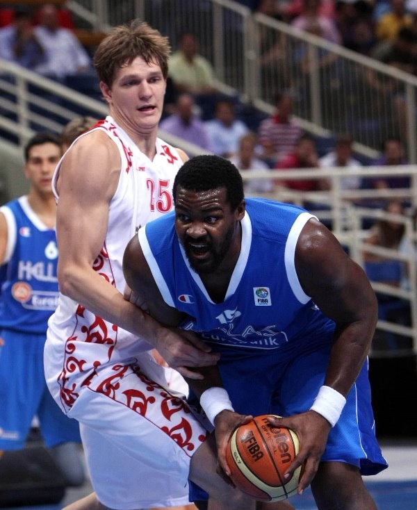 Μοζγκόφ στο Onsports: «4η-7η η Ελλάδα στο Μουντομπάσκετ» (photos+videos)
