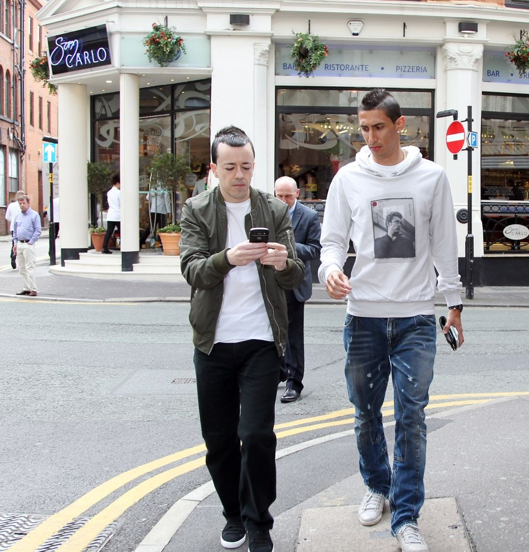 Η πρώτη βόλτα του Ντι Μαρία στο Μάντσεστερ (photos)