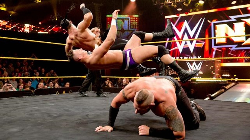 NXT: Αποφασιστικός… William Regal (photos+videos)