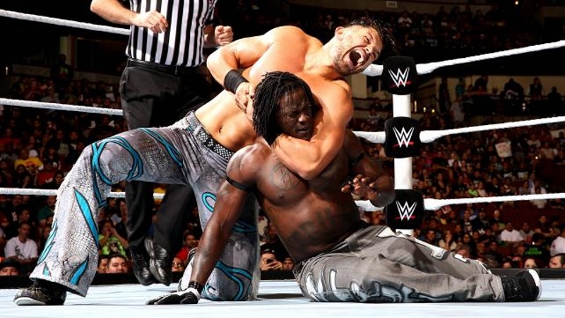 Superstars: Νίκη για Rose και Fandango (photos+videos)