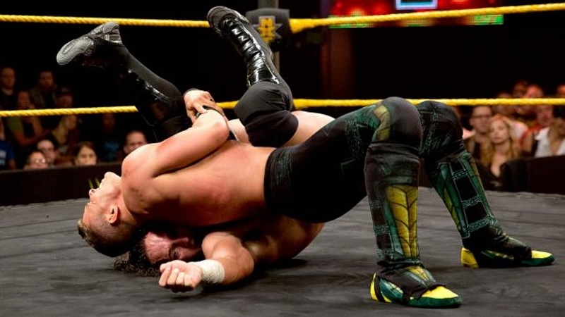 NXT: Αποφασιστικός… William Regal (photos+videos)