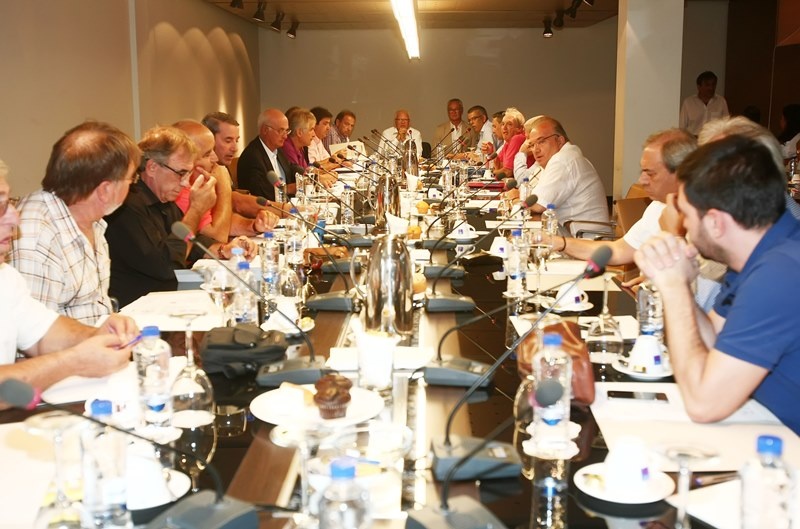 Ελλάδα: Παρουσιάστηκε στην… ΕΠΟ ο Ρανιέρι (photos)