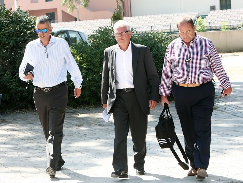 Ελλάδα: Παρουσιάστηκε στην… ΕΠΟ ο Ρανιέρι (photos)