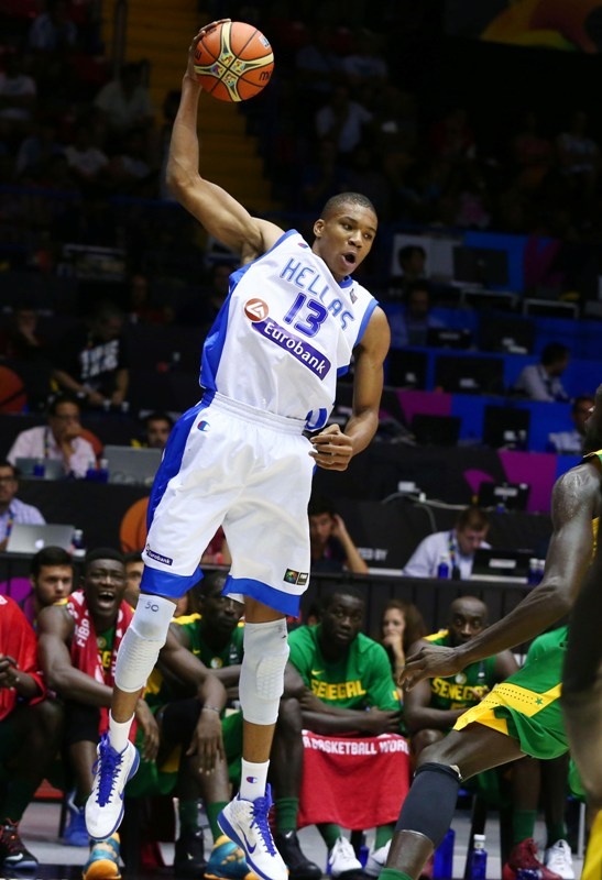 Mundobasket 2014: Εντυπωσιακό κάρφωμα από Αντετοκούνμπο (video+photos)