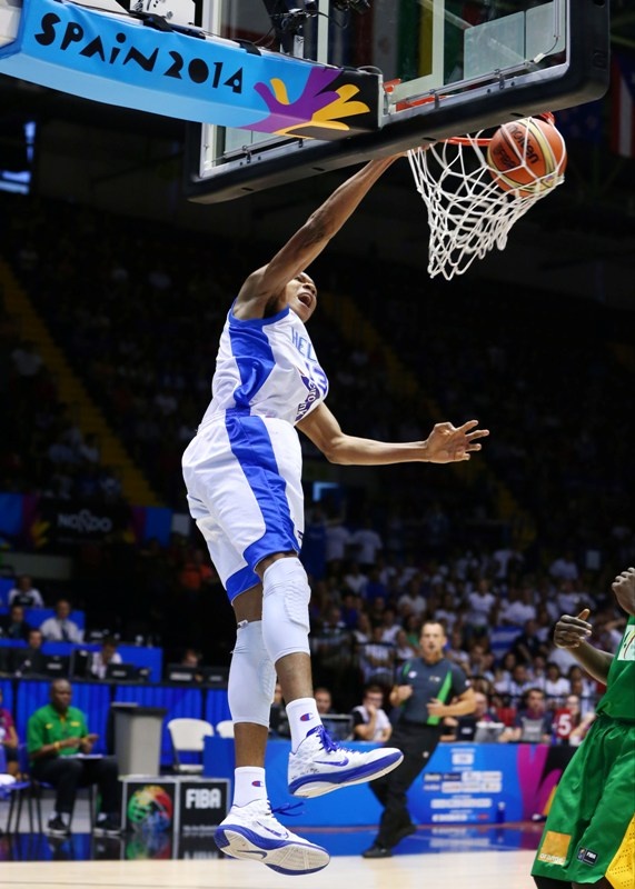 Mundobasket 2014: Εντυπωσιακό κάρφωμα από Αντετοκούνμπο (video+photos)