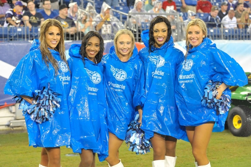 NFL: Έτοιμες και οι Cheerleaders (photos)