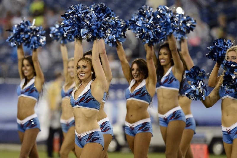 NFL: Έτοιμες και οι Cheerleaders (photos)