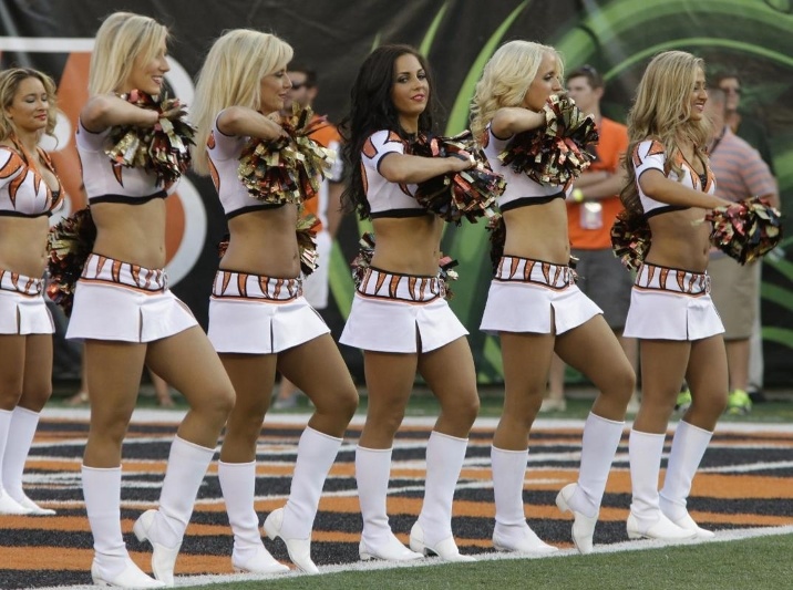 NFL: Έτοιμες και οι Cheerleaders (photos)