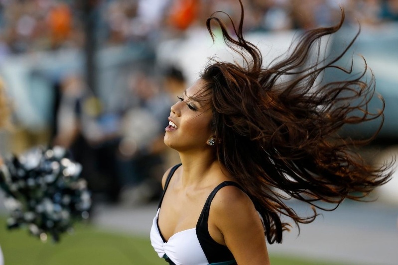 NFL: Έτοιμες και οι Cheerleaders (photos)