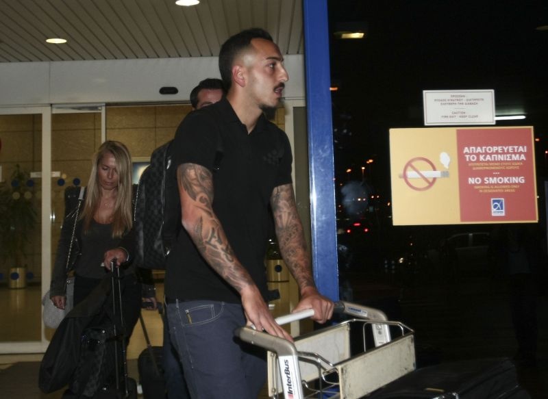 Ολυμπιακός: Η άφιξη του Μήτρογλου (photos)