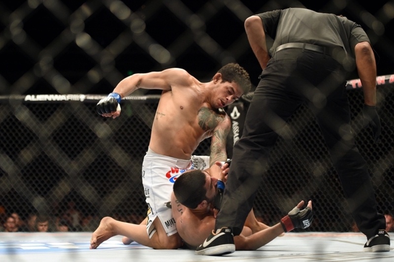 UFC 177: «Κέρασμα» πέμπτου γύρου για Dillashaw (photos)