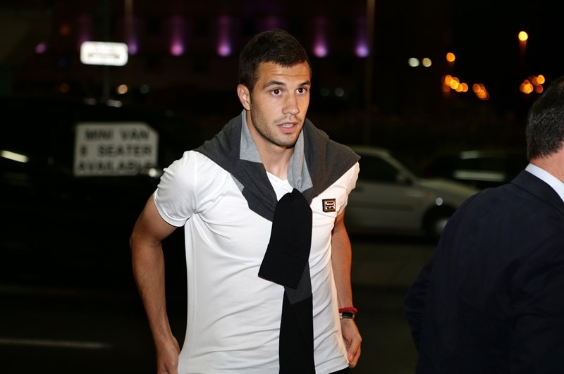 Ολυμπιακός: Έφτασε ο Μιλιβόγεβιτς (photos)