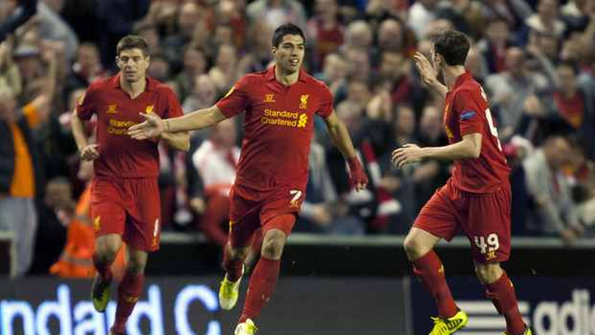 Η «κόκκινη» καριέρα του Σουάρεζ (video+photos)