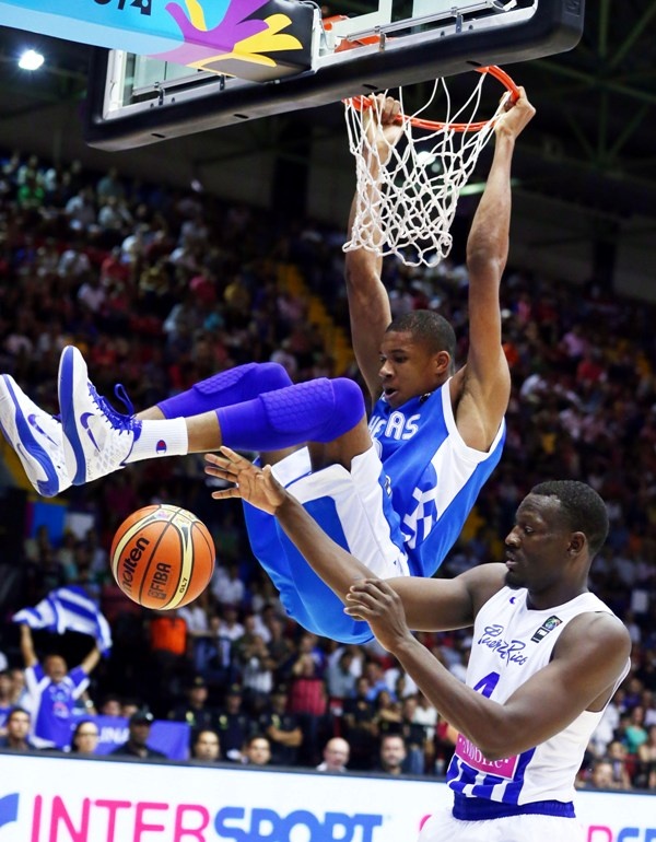 Mundobasket 2014: Και καλάθι και φάουλ ο Αντετοκούνμπο (videos+photos)