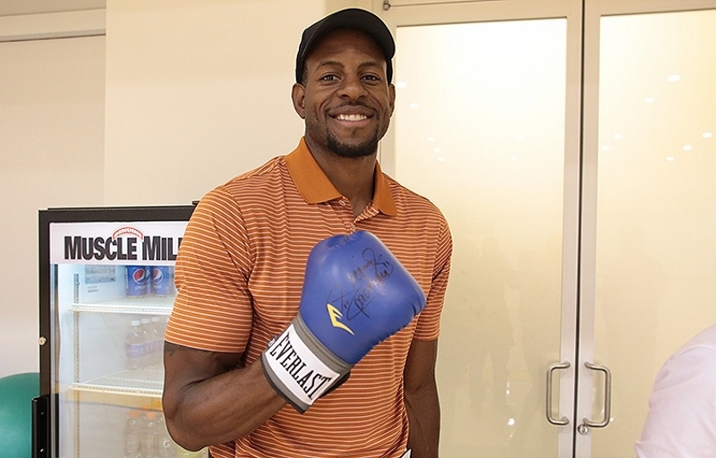 Γκόλντεν Στέιτ Ουόριορς: Επίσκεψη από Μάνι Πακιάο (photos)