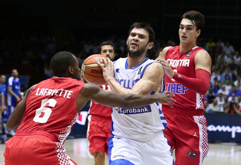 Μουντομπάσκετ 2014: Το απίστευτο λέι απ του Παπανικολάου (video+photos)