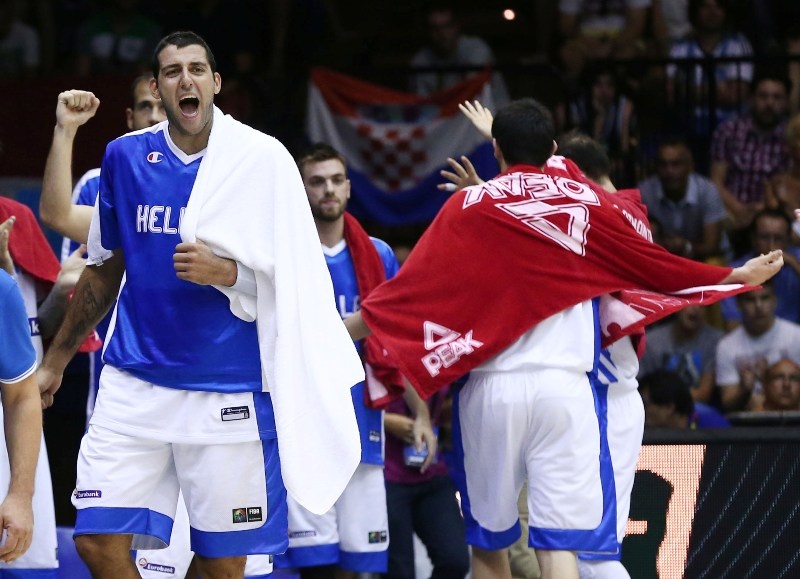 Μουντομπάσκετ 2014: Εμφατικό κάρφωμα και από τον Μπουρούση (video+photos)