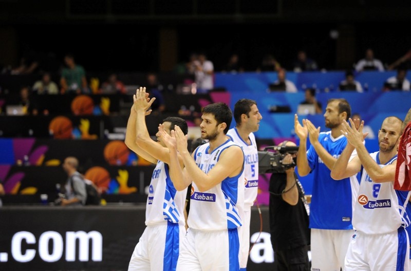 Μουντομπάσκετ 2014: Το απίστευτο λέι απ του Παπανικολάου (video+photos)