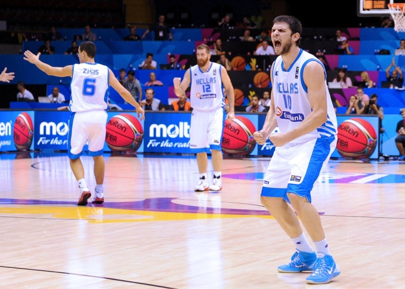 Μουντομπάσκετ 2014: Το απίστευτο λέι απ του Παπανικολάου (video+photos)