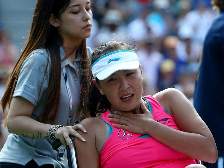 US Open: Με καροτσάκι αποσύρθηκε η Πενγκ (photos+videos)