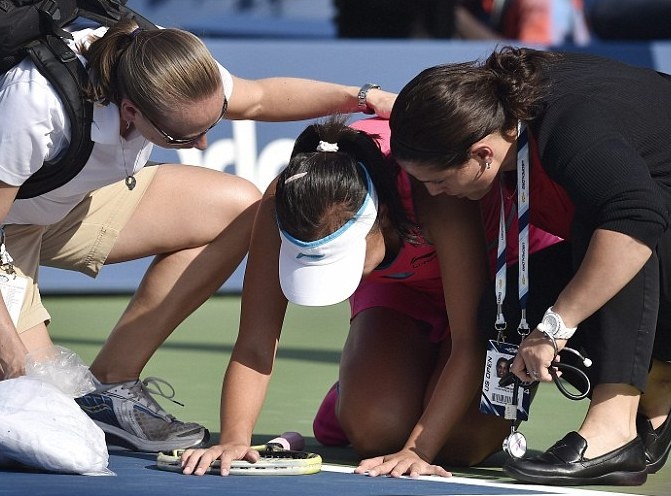 US Open: Με καροτσάκι αποσύρθηκε η Πενγκ (photos+videos)