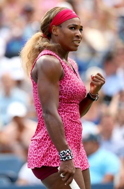 US Open: «Τρέλανε» κόσμο με το φούξια λεοπάρ φόρεμα η Σερένα (photos)