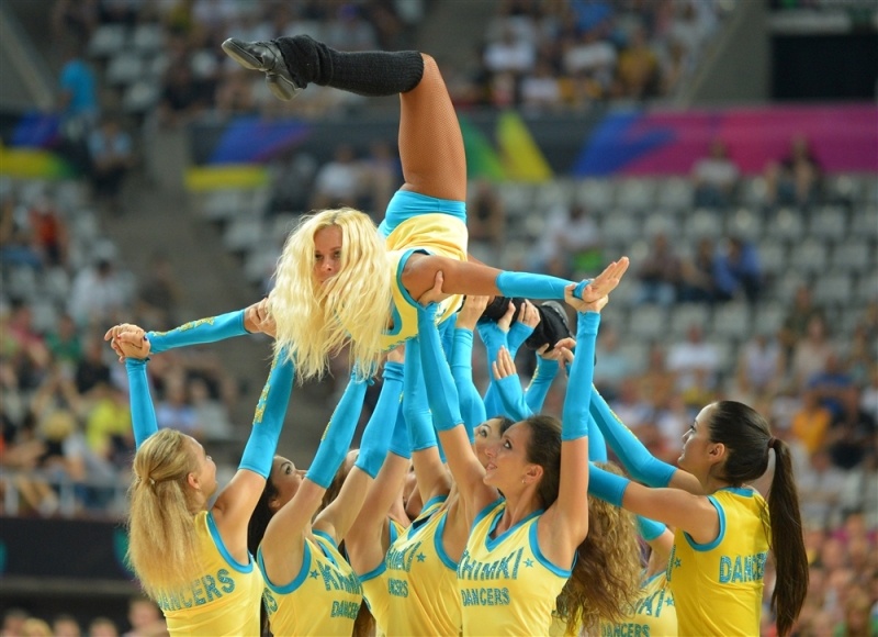 Mundobasket 2014: «Ξεσήκωσαν» οι τσιρλίντερς (photos)