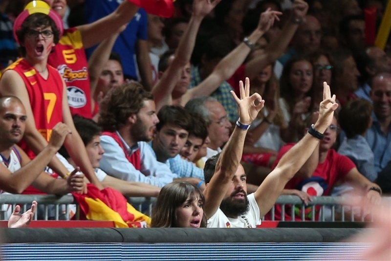 Μουντομπάσκετ: Πιο εκκεντρικοί οπαδοί οι Αμερικανοί (photos)