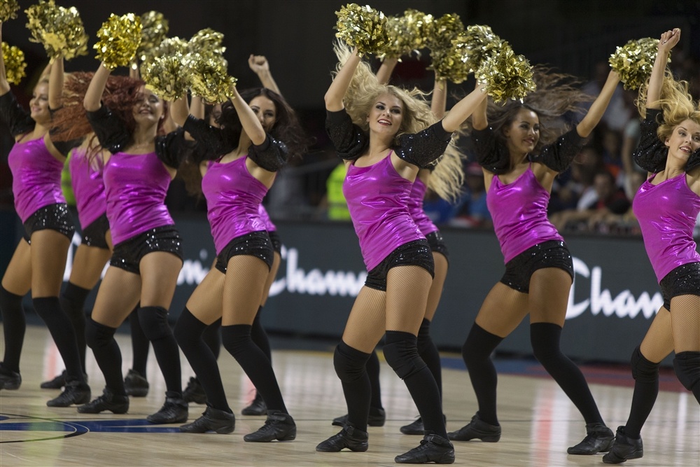 Mundobasket 2014: «Ξεσήκωσαν» οι τσιρλίντερς (photos)