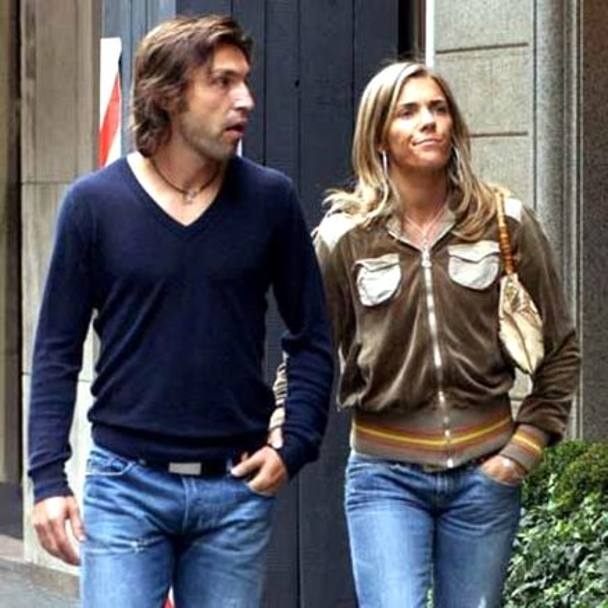 Αντρέα Πίρλο: «Πιάστηκε» να φιλιέται με άλλον η πρώην του! (photos)