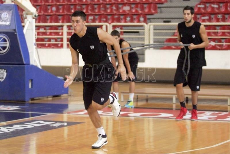 ΠΑΟΚ: Μεγάλη ένταση στην Πυλαία (video+photos)