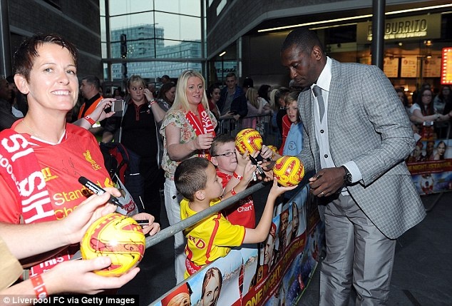 Η Λίβερπουλ στο  κόκκινο …χαλί (photos)