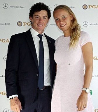 Καρολίν Βοζνιάκι: Ο φίλος της τη χώρισε από το τηλέφωνο! (photos)