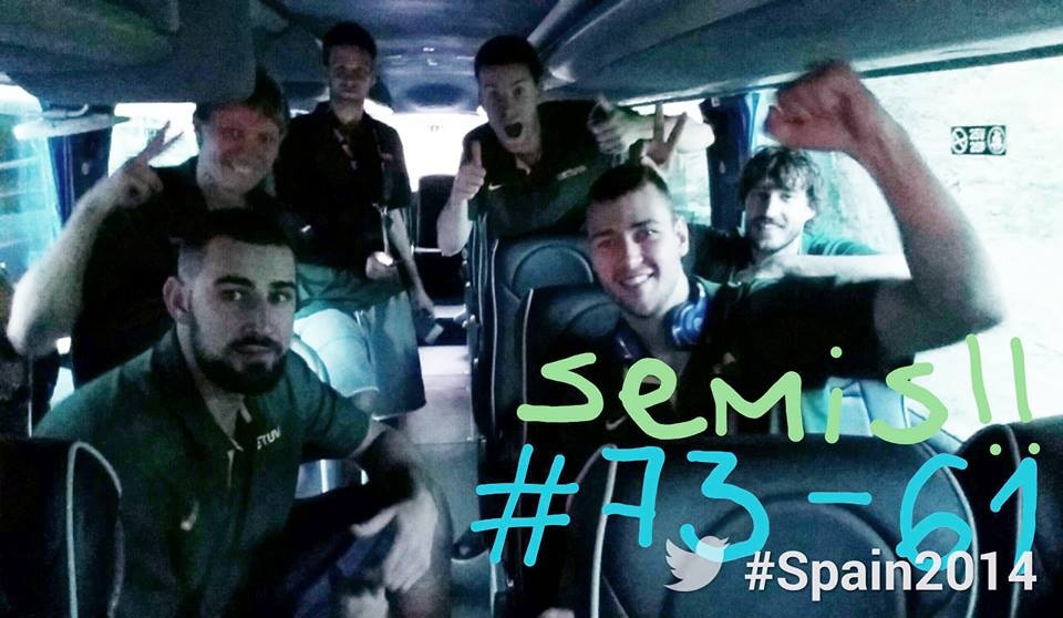 Μουντομπάσκετ: Έβγαλε... γλώσσα στη selfie ο Τεόντοσιτς (photos)