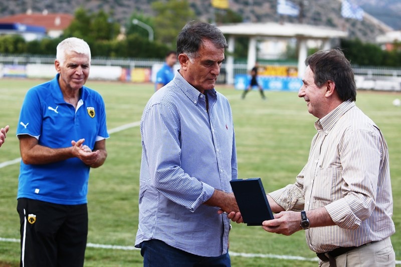 Φωκικός – ΑΕΚ: Βραβεύτηκαν Μπάγεβιτς και Πανταζής (photos)