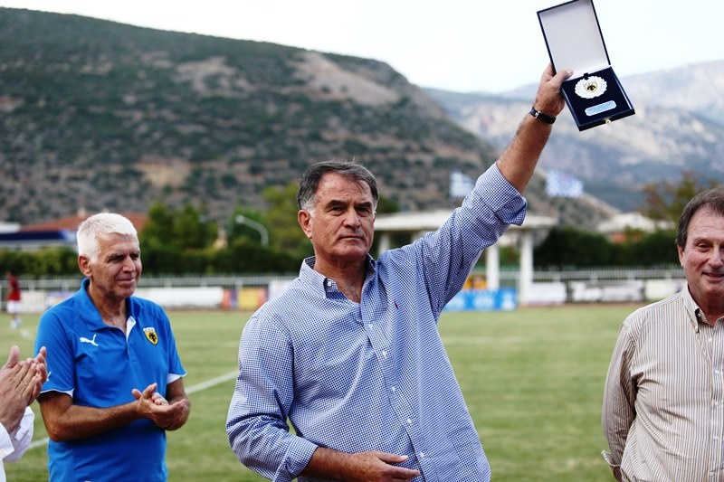 Φωκικός – ΑΕΚ: Βραβεύτηκαν Μπάγεβιτς και Πανταζής (photos)