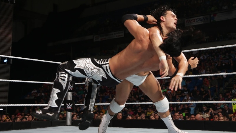 SmackDown: Συμμαχίες ενόψει Night of Champions (photos+videos)