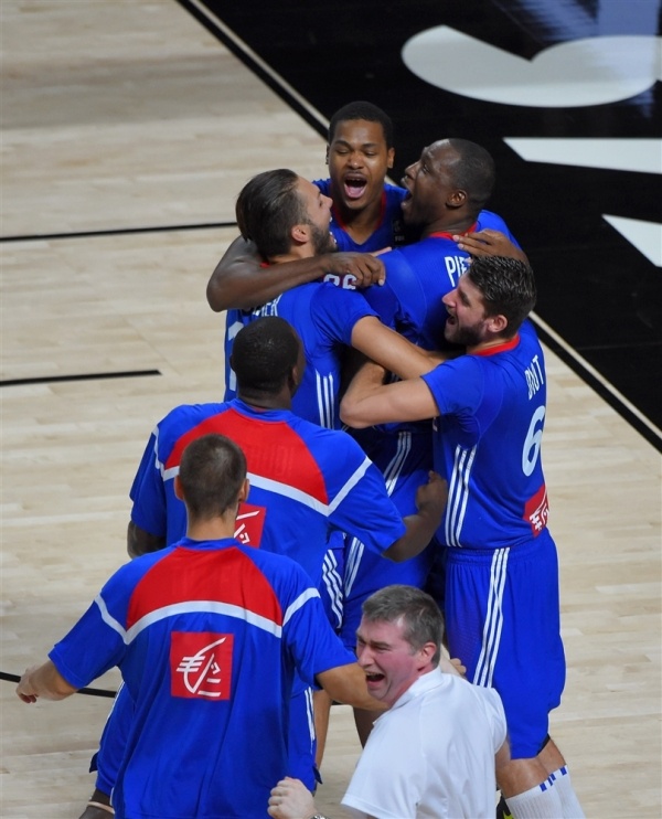 Mundobasket 2014: Καυτά φιλιά, χάλκινα μετάλλια (photos)