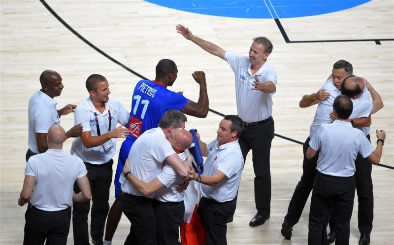 Mundobasket 2014: Καυτά φιλιά, χάλκινα μετάλλια (photos)
