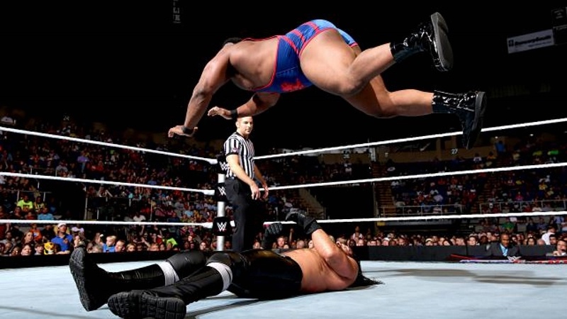 Main Event: Αγγαρεία για Seth Rollins (photos+videos)